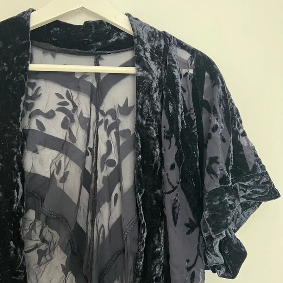 Navy Velvet + Fringe Robe - Picture 3 of 4